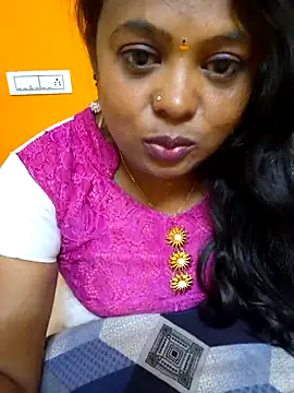 Snapshot of kanikasree chatting on 03/14/25, 08:06 kanikasree online show from 03/14/25, 08:06