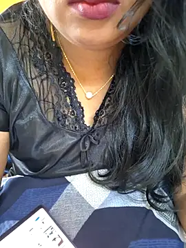 Snapshot of kanikasree chatting on 03/07/25, 05:29 kanikasree online show from 03/07/25, 05:29