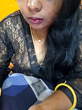 Snapshot of kanikasree chatting on 03/10/25, 12:49 kanikasree online show from 03/10/25, 12:49