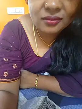 Snapshot of kanikasree chatting on 02/26/25, 11:43 kanikasree online show from 02/26/25, 11:43
