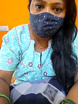 Snapshot of kanikasree chatting on 09/20/25, 10:31 kanikasree online show from 09/20/25, 10:31