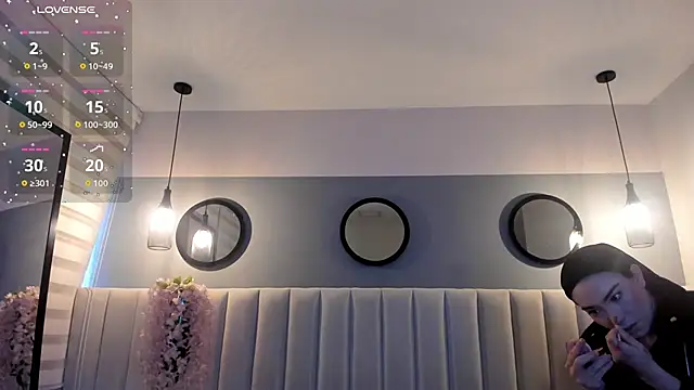 chelsea bolton  online show from 02/24/26, 12:17