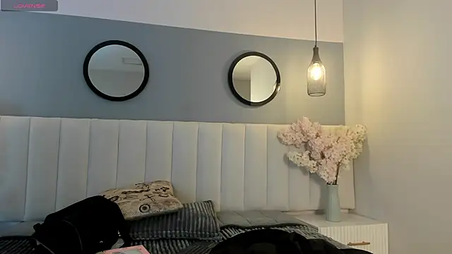 chelsea bolton  online show from 02/23/26, 01:12