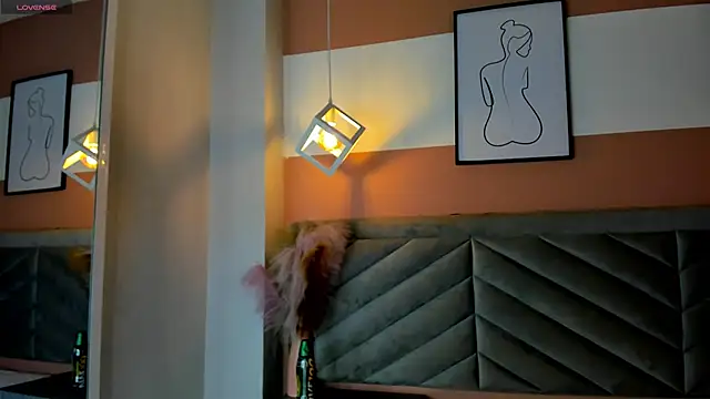 chelsea bolton  online show from 12/22/25, 12:49