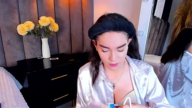 Snapshot of chelsea_bolton_ chatting on 11/15/25, 12:42 chelsea bolton online show from 11/15/25, 12:42