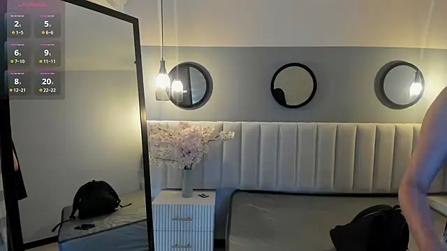 chelsea bolton  online show from 04/01/26, 12:17