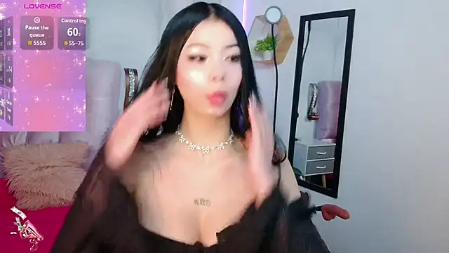 madison oli online show from 11/11/25, 12:11