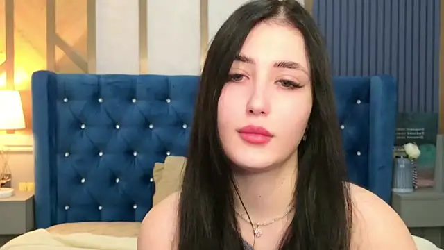 Snapshot of EmmaLawrens chatting on 09/19/25, 08:35 EmmaLawrens online show from 09/19/25, 08:35