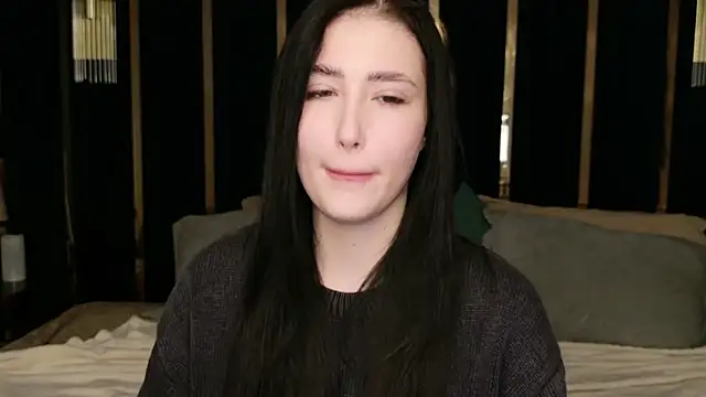 Snapshot of EmmaLawrens chatting on 09/27/25, 04:13 EmmaLawrens online show from 09/27/25, 04:13