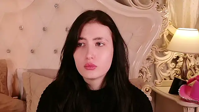 Snapshot of EmmaLawrens chatting on 02/04/26, 03:40 EmmaLawrens online show from 02/04/26, 03:40