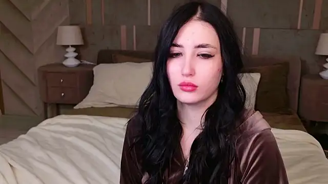 Snapshot of EmmaLawrens chatting on 09/13/25, 03:45 EmmaLawrens online show from 09/13/25, 03:45