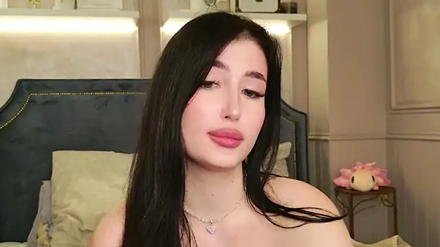 Snapshot of EmmaLawrens chatting on 09/19/25, 04:38 EmmaLawrens online show from 09/19/25, 04:38