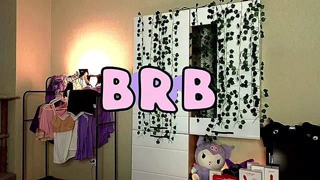 Emily  Mooree online show from 11/14/25, 03:43