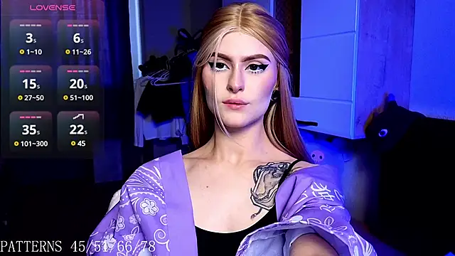 Emily  Mooree online show from 03/20/25, 08:42