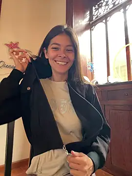 Aleska Miami online show from 03/18/26, 02:08