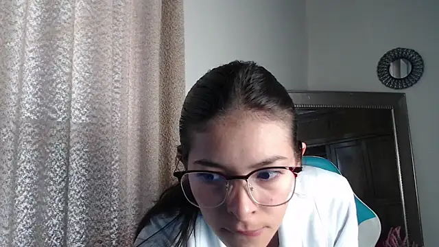 Aleska Miami online show from 09/17/25, 01:46