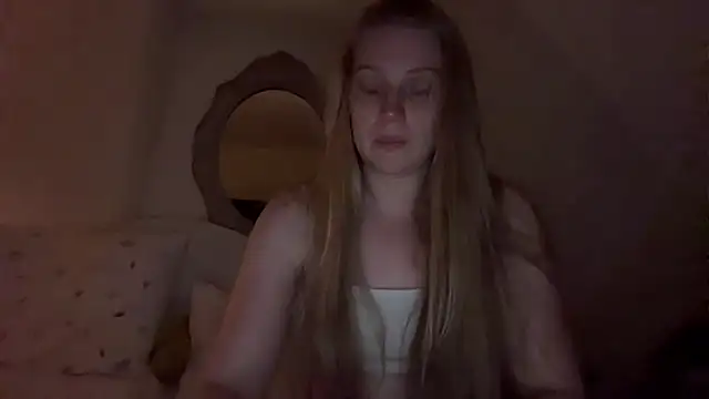 Ella-82 online show from 06/24/26, 09:01