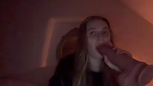 Ella-82 online show from 11/10/25, 08:25