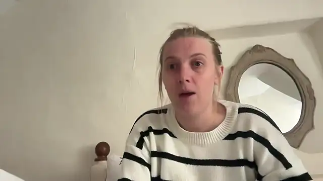 Ella-82 online show from 06/10/26, 04:19