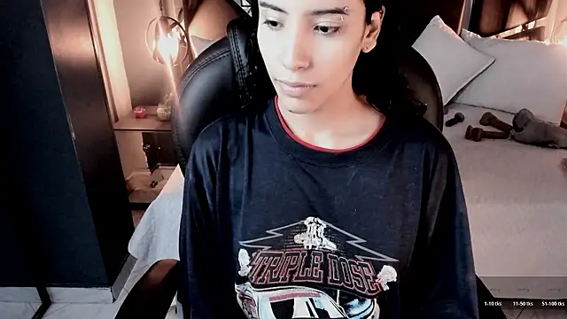 vaiolethsan   online show from 02/16/26, 08:07