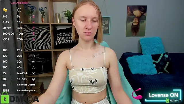 Snapshot of BeautyBlondy chatting on 10/09/25, 06:03 BeautyBlondy online show from 10/09/25, 06:03