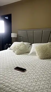 Snapshot of jumpingmodels chatting on 11/28/25, 09:37 jumpingmodels online show from 11/28/25, 09:37