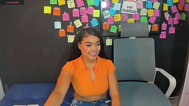 JasmineRose7 online show from 11/25/25, 07:58