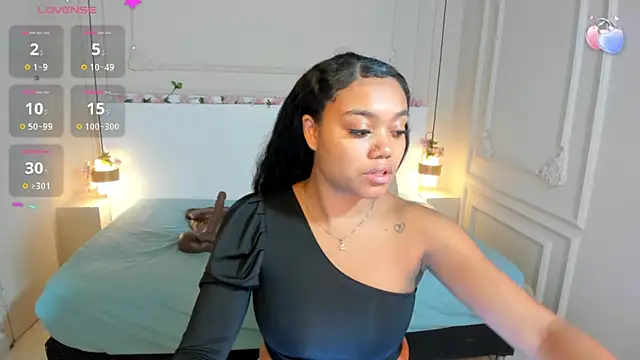 Snapshot of JasmineRose7 chatting on 10/10/25, 12:28 JasmineRose7 online show from 10/10/25, 12:28