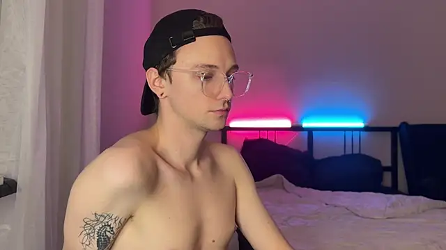 Snapshot of Calvin_Polanski chatting on 01/20/25, 08:39 Calvin Polanski online show from 01/20/25, 08:39