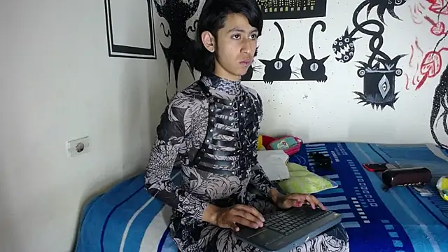 boysLittle online show from 10/24/25, 02:32