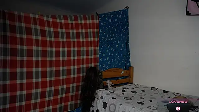 Snapshot of boysLittle chatting on 01/08/26, 12:55 boysLittle online show from 01/08/26, 12:55