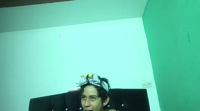 boysLittle online show from 03/17/25, 12:04