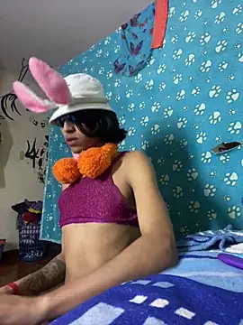 boysLittle online show from 10/21/25, 09:52