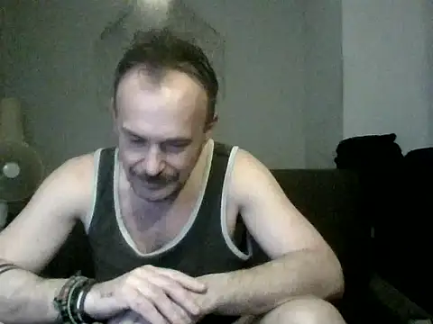 Snapshot of GaySexxPL chatting on 03/10/25, 12:38 GaySexxPL online show from 03/10/25, 12:38