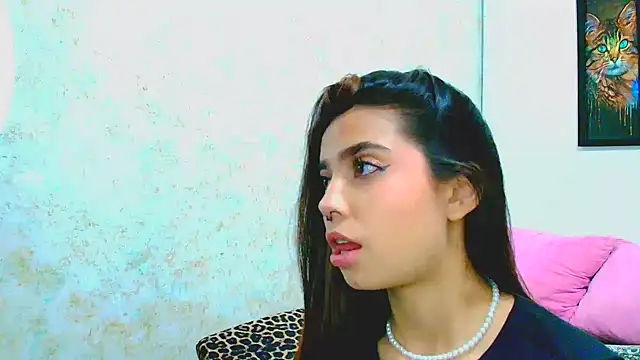 Rousse violett online show from 02/27/25, 08:09