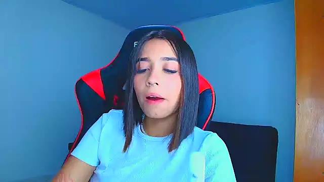 Rousse violett online show from 11/25/25, 11:05