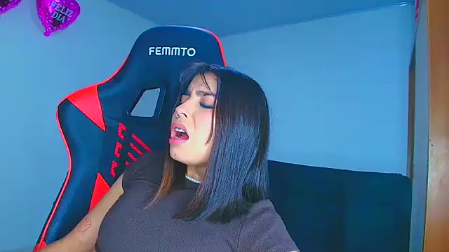 Rousse violett online show from 10/15/25, 10:40