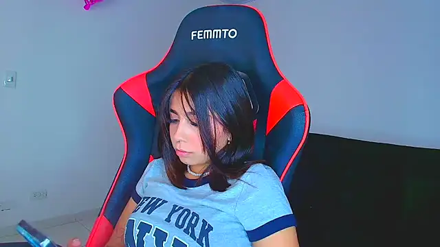 Rousse violett online show from 09/23/25, 07:54