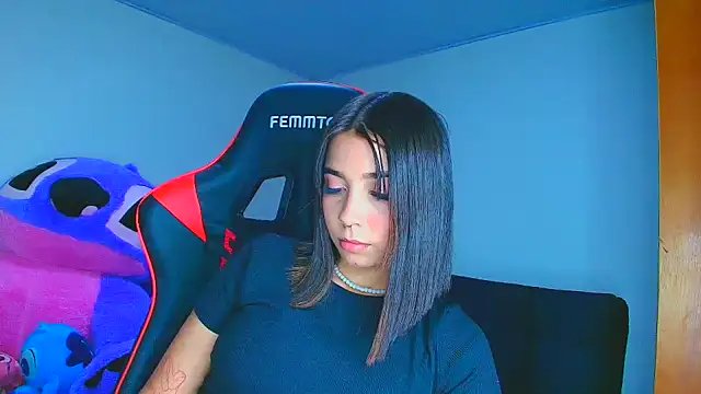 Rousse violett online show from 11/25/25, 12:22