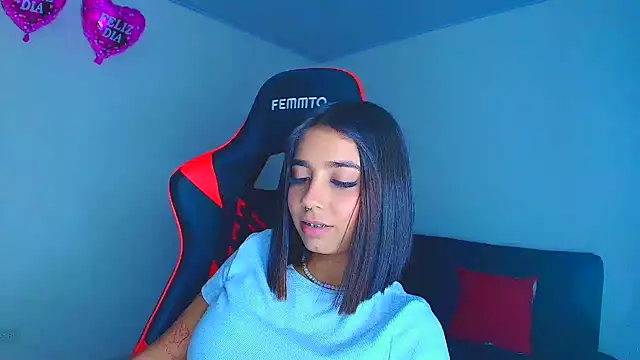 Rousse violett online show from 10/18/25, 01:29