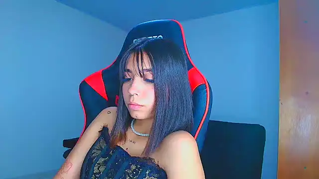 Rousse violett online show from 11/10/25, 12:04