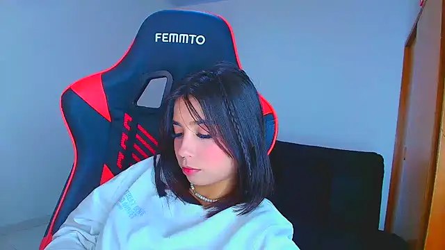 Rousse violett online show from 09/18/25, 09:51