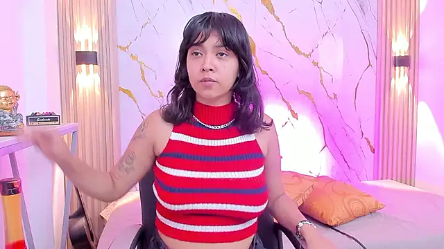 Snapshot of gabriela_cortez chatting on 01/19/26, 01:04 gabriela cortez online show from 01/19/26, 01:04