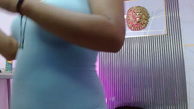 gabriela cortez online show from 05/20/26, 03:25
