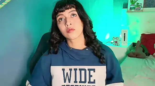Snapshot of gabriela_cortez chatting on 03/06/25, 10:26 gabriela cortez online show from 03/06/25, 10:26