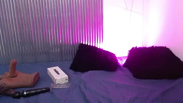 gabriela cortez online show from 05/17/26, 03:17