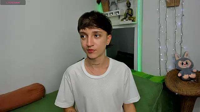 jeremy salvatore online show from 12/18/25, 01:22