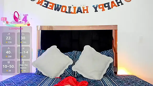 Snapshot of Carorosse chatting on 10/12/25, 06:20 Carorosse online show from 10/12/25, 06:20