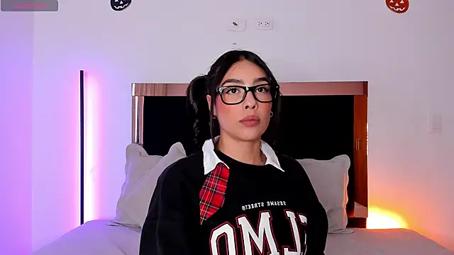 Snapshot of Carorosse chatting on 10/24/25, 07:24 Carorosse online show from 10/24/25, 07:24