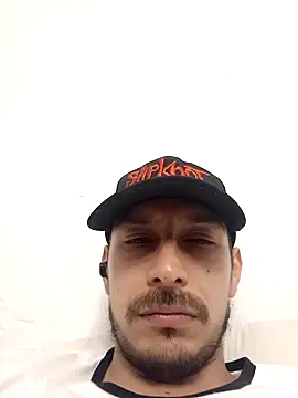 Snapshot of tony-camargo chatting on 01/08/25, 01:00 tony-camargo online show from 01/08/25, 01:00